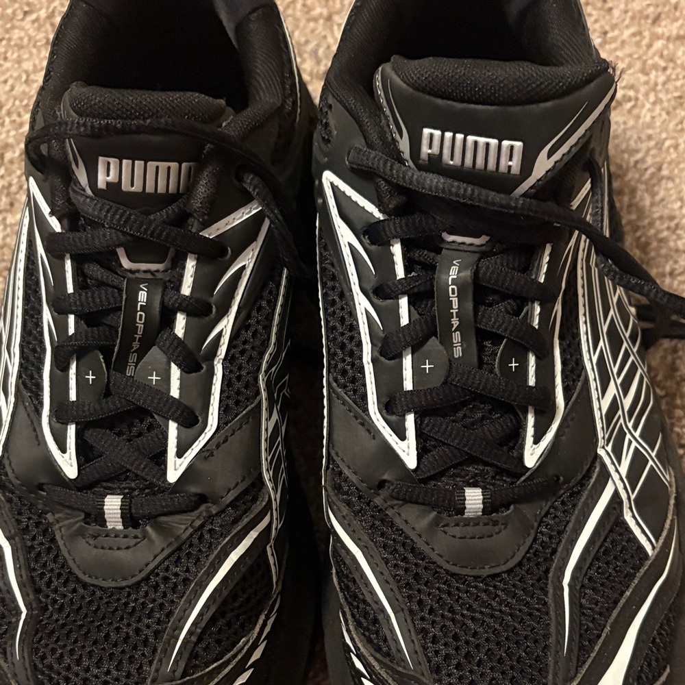 Puma Men’s Black and White Velophasis Athletic Shoes